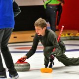 Rejan Rizvani, joueur "Lead" de l'équipe junior du curling club de Champéry.